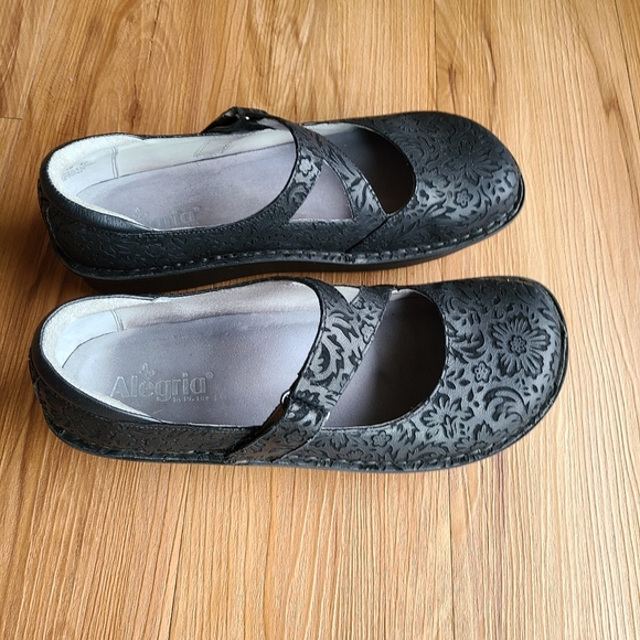 Alegria Shoes Alegria Day 749 Size 42 Poshmark
